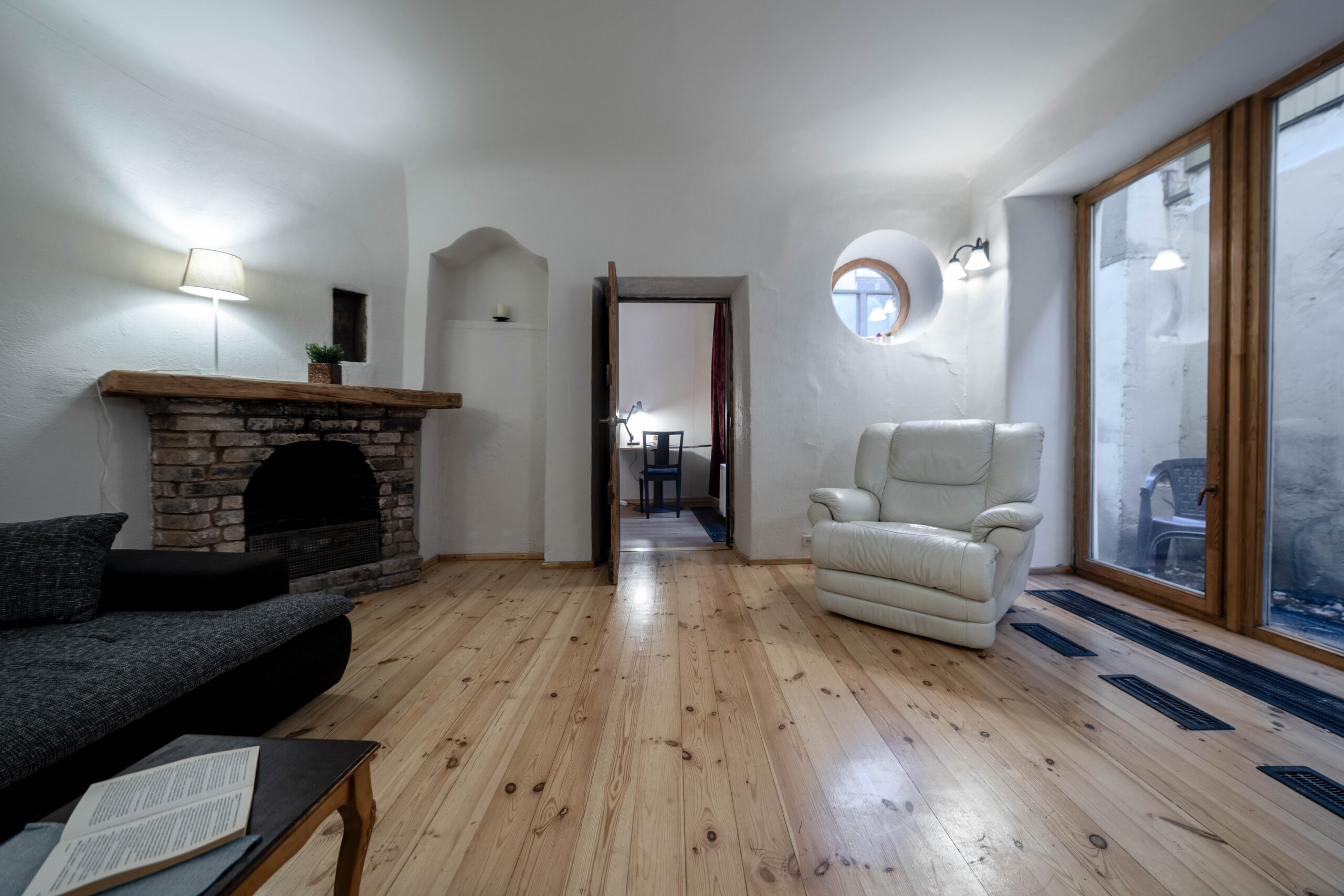 Grecinieku 5 · 3BR+living room · Verified Student Apartment - Image 22
