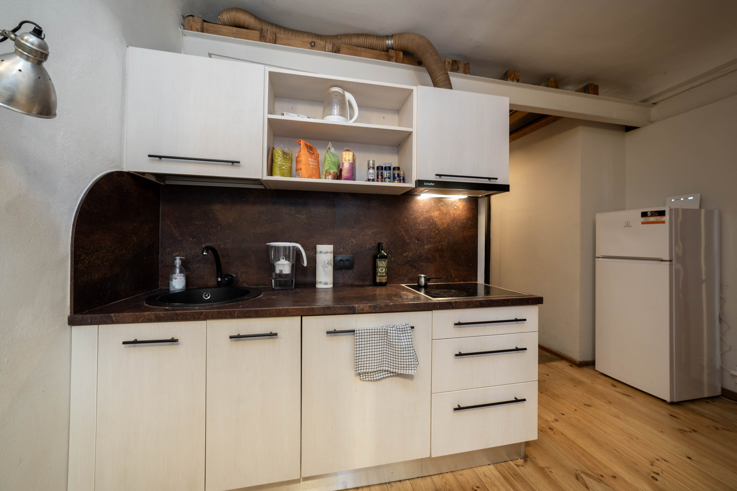 Grecinieku 5 · 3BR+living room · Verified Student Apartment - Image 2