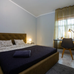 Gertrudes 81 · 3BR+living room · Verified Student Apartment